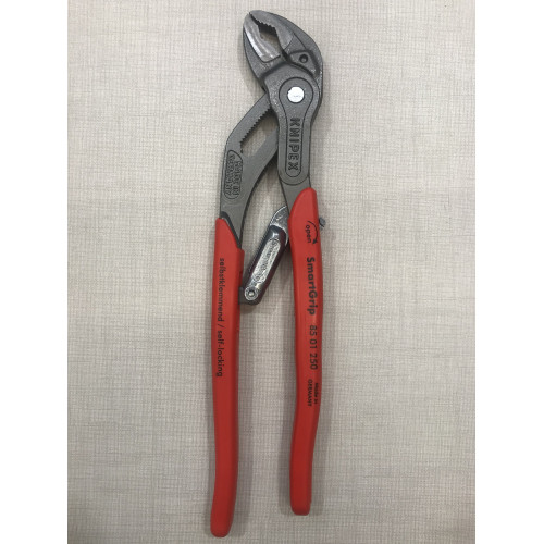 Клещи переставные с автоустановкой 32мм (1 1/4"), под ключ 36мм KNIPEX